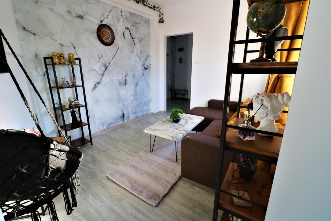 Athenee Palace Apartment - Panoramic View Terrace & Balcony - Free Minibar ブカレスト エクステリア 写真